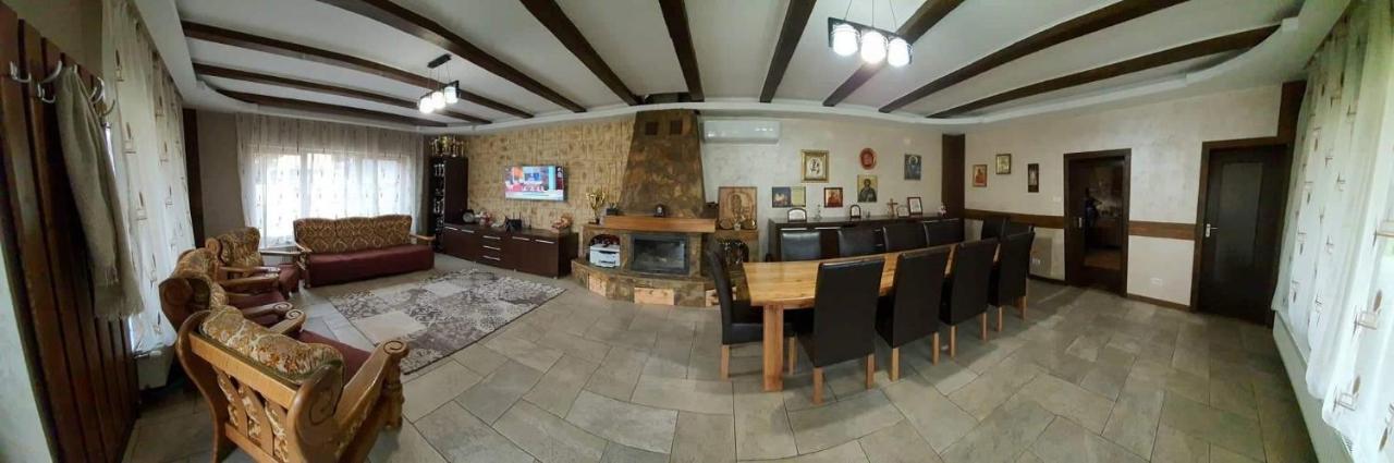 Sebiş Pensiunea Raiul Muntilor מראה חיצוני תמונה