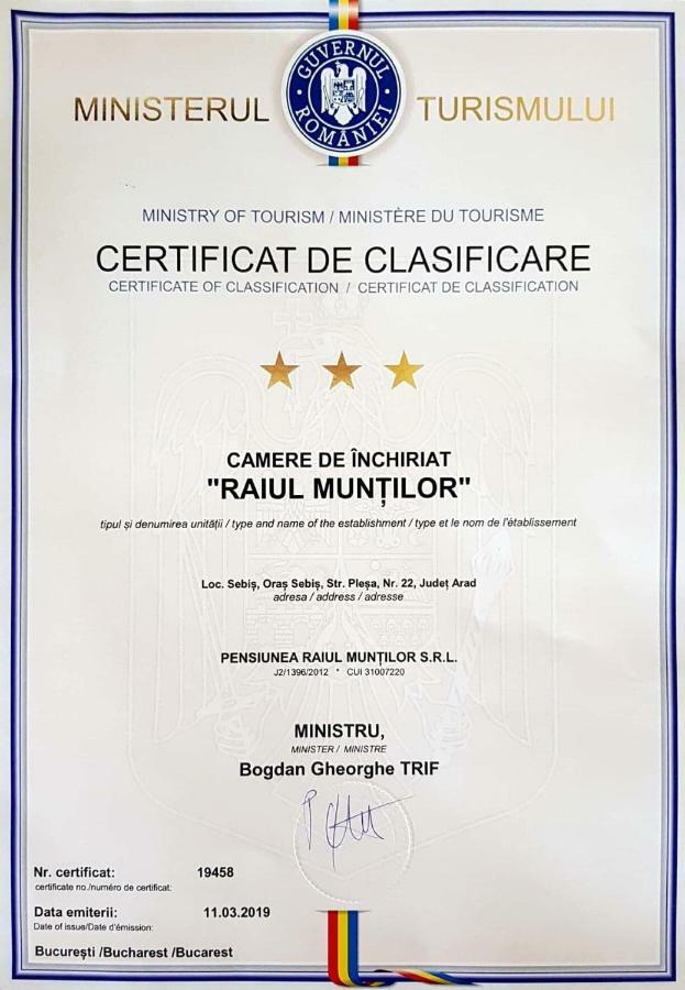 Sebiş Pensiunea Raiul Muntilor מראה חיצוני תמונה